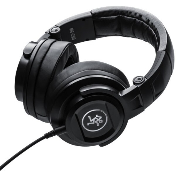 Main product image for Mackie MC-250 Professional Closed-Back Headphones249-625